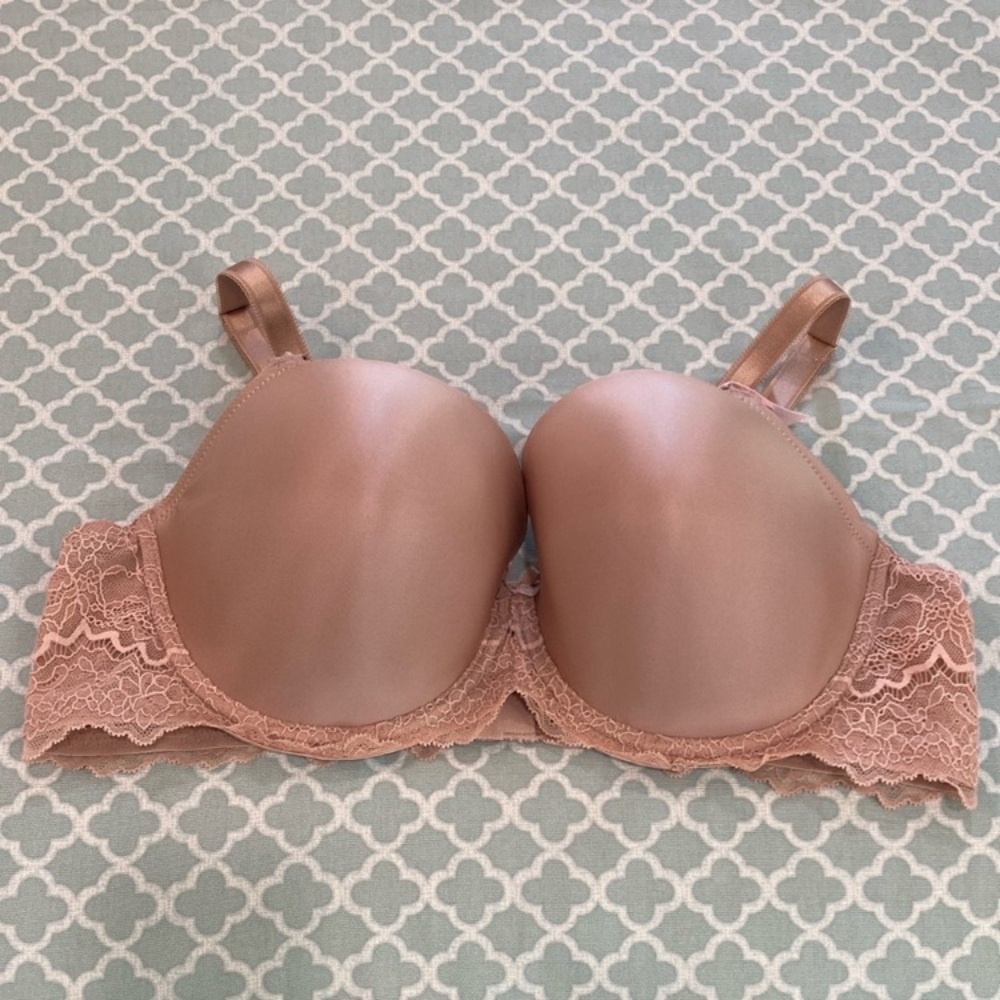 Victoria’s Secret Dream Angels Lightly Lined Demi 42C NWT